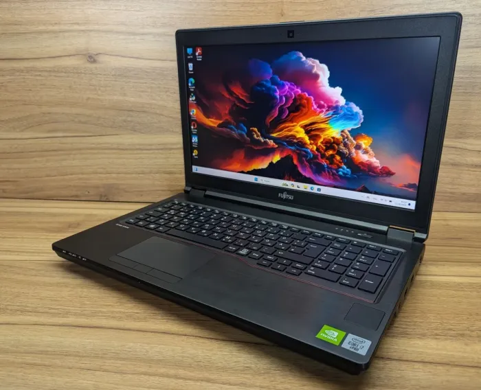 Мобільна робоча станція Fujitsu Celsius H7510 / 15.6" (1920x1080) IPS / Intel Core i7-10850H (6 (12) ядер по 2.7 - 5.1 GHz) / 32 GB DDR4 / 512 GB SSD / nVidia Quadro T1000, 4 GB GDDR6, 128-bit / WebCam / Windows 10 б/в - зображення 5