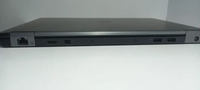 Ультрабук Б-клас Dell Latitude E7470 / 14" (1920x1080) IPS / Intel Core i5-6300U (2 (4) ядра по 2.4 - 3.0 GHz) / 8 GB DDR4 / 240 GB SSD / Intel HD Graphics 520 / WebCam б/в - зображення 6