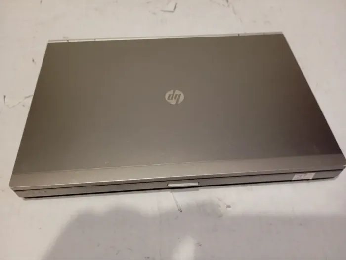 Ноутбук HP EliteBook 8460P / 14" (1366x768) TN / Intel Core i5-2540M (2 (4) ядра по 2.6 - 3.3 GHz) / 8 GB DDR3 / 320 GB HDD / Intel HD Graphics 3000 / WebCam б/в - зображення 7