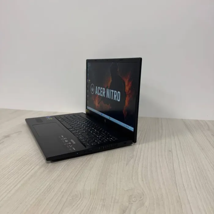 Ігровий ноутбук Acer Nitro V15 ANV15-51 / 15.6" (1920x1080) IPS / Intel Core i7-13620H (10 (16) ядер по 2.4 - 4.9 GHz) / 16 GB DDR5 / 512 GB SSD NVMe / nVidia GeForce RTX 4060, 8 GB GDDR6, 128-bit / WebCam б/в - зображення 5