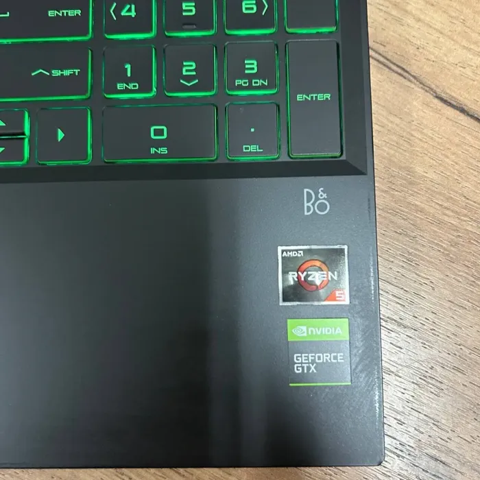 Ігровий ноутбук Б-клас HP Pavilion Gaming 15-ec0013dx / 15.6" (1920x1080) TN / AMD Ryzen 5 3550H (4 (8) ядер по 2.1 - 3.7 GHz) / 8 GB DDR4 / 256 GB SSD NVMe / nVidia GeForce GTX 1050, 3 GB GDDR5, 96-bit / WebCam б/в - зображення 9