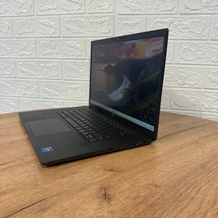 Ультрабук Dell Latitude 7520 / 15.6" (1920x1080) IPS Touch / Intel Core i7-1185G7 (4 (8) ядра по 3.0 - 4.8 GHz) / 32 GB DDR4 / 512 GB SSD NVMe / Intel Iris Xe Graphics / WebCam б/в - зображення 5