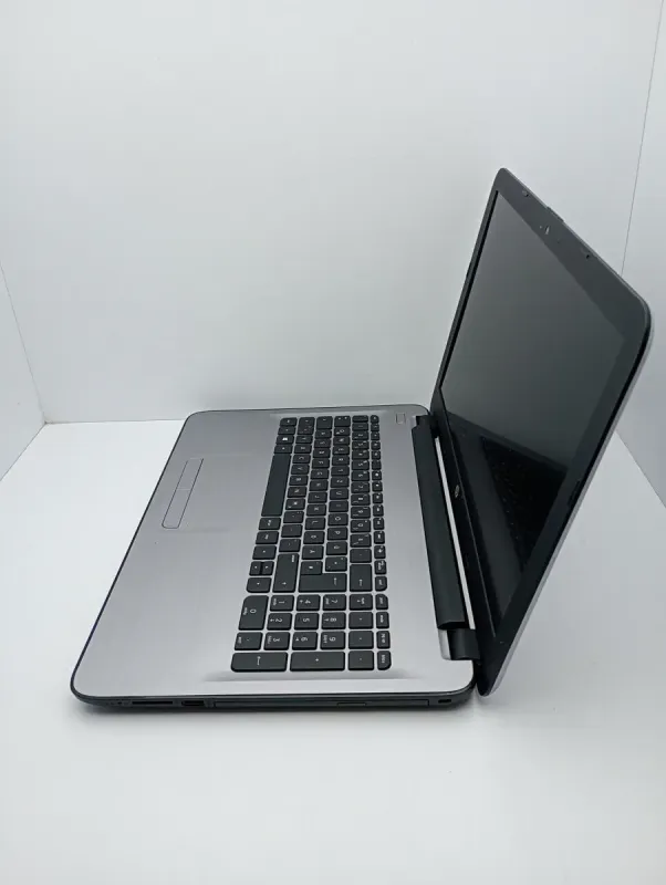 Ноутбук HP 255 G5 / 15.6" (1366x768) TN / Intel Core i3-370M (2 (4) ядра по 2.4 GHz) / 8 GB DDR3 / 500 GB HDD / Intel HD Graphics / WebCam б/в - зображення 6