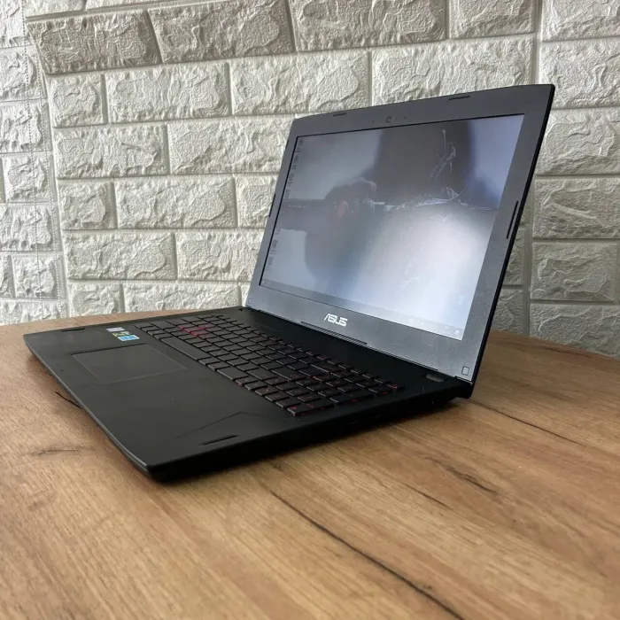 Ігровий ноутбук Б-клас Asus FX502VMZ / 15.6" (1920x1080) IPS / Intel Core i7-7700HQ (4 (8) ядра по 2.8 - 3.8 GHz) / 8 GB DDR4 / 128 GB SSD + 1000 GB HDD / nVidia GeForce GTX 1060, 3 GB GDDR5, 192-bit / WebCam б/в - зображення 5