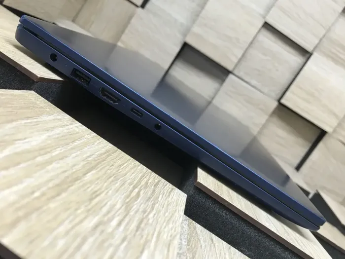 Ноутбук Б-клас Lenovo IdeaPad Slim 3 15IRU8 / 15.6" (1920x1080) IPS Touch / Intel Core i5-1335U (10 (12) ядра по 3.4 - 4.6 GHz) / 8 GB DDR4 / 256 GB SSD M.2 / Intel Iris Xe Graphics / WebCam б/в - зображення 5