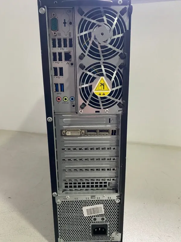 Робоча станція Lenovo ThinkStation C30 SFF / 2x Intel Xeon E5-2658 v2 (10 (20) ядер по 2.4 - 3.0 GHz) / 64 GB DDR3 / 256 GB SSD / nVidia Quadro 2000, 1 GB GDDR5, 128-bit / DVD-ROM / DVI б/в - зображення 4