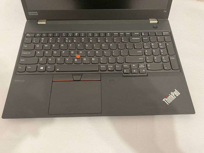 Ультрабук Lenovo ThinkPad T15 Gen 1 / 15.6" (1920x1080) IPS / Intel Core i7-10510U (4 (8) ядра по 1.8 - 4.9 GHz) / 32 GB DDR4 / 512 GB SSD M.2 / Intel UHD Graphics / WebCam б/в - зображення 4