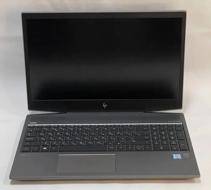 Ноутбук HP ZBook 15v G5 / 15.6" (1920x1080) IPS / Intel Core i5-8300H (4 (8) ядра по 2.3 - 4.0 GHz) / 16 GB DDR4 / 256 GB SSD M.2 / Intel UHD Graphics 630 / WebCam б/в - зображення 3