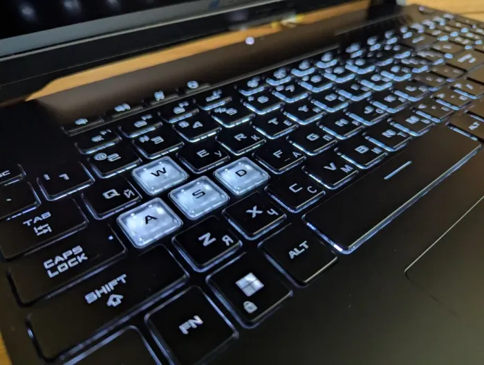 Ігровий ноутбук Asus TUF Dash F15 FX512ZR / 15.6" (1920x1080) IPS / Intel Core i7-12650H (10 (16) ядер по 3,5 - 4,7 ГГц) / 16 ГБ DDR4 / 512 ГБ SSD / nVidia GeForce RTX 3070, 8 ГБ GDDR6, 256-bit / WebCam / Windows 11 б/в - зображення 6