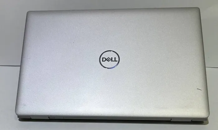 Ультрабук Б-клас Dell Precision 3560 / 15.6" (1920x1080) IPS / Intel Core i5-1135G7 (4 (8) ядра по 4.2 GHz) / 16 GB DDR4 / 256 GB SSD / Intel Iris Xe Graphics / WebCam б/в - зображення 9