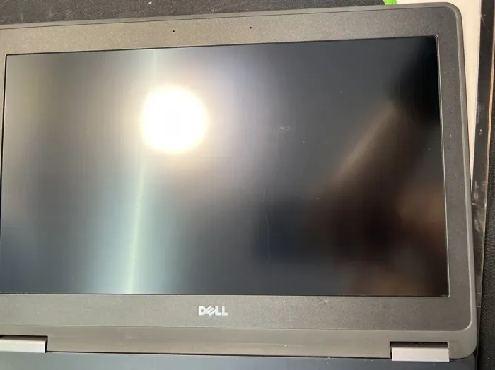 Нетбук Б-клас Dell Latitude E7270 / 12.5" (1920x1080) IPS / Intel Core i5-6300U (2 (4) ядра по 2.4 - 3.0 GHz) / 16 GB DDR4 / 120 GB SSD / Intel HD Graphics 520 / WebCam б/в - зображення 3