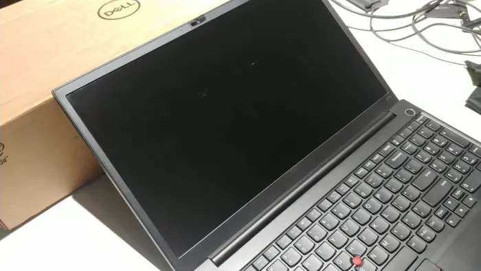 Ультрабук Б-клас Lenovo ThinkPad E15 Gen 4 / 15.6" (1920x1080) IPS / AMD Ryzen 7 5825U (8 (16) ядер по 2.0 - 4.5 GHz) / 16 GB DDR4 / 512 GB SSD / AMD Radeon Graphics / WebCam / Windows 11 / NEW АКБ б/в - зображення 19