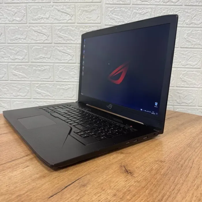Ігровий ноутбук Б-клас Asus ROG Strix 17 GL703GE / 17.3" (1920x1080) IPS / Intel Core i7-8750H (6 (12) ядер по 2.2 - 4.1 GHz) / 16 GB DDR4 / 256 GB SSD NVMe / nVidia GeForce GTX 1050 Ti, 4 GB GDDR5, 128-bit / WebCam б/в - зображення 5