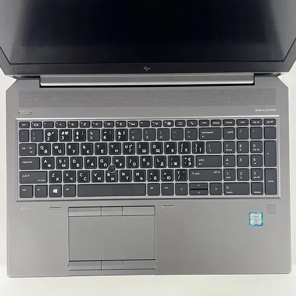 Ноутбук робоча станція HP zBook 15 G6 / 15.6" (1920x1080) IPS / Intel Core i7-9850H (6 (12) ядер по 2.6 - 4.6 GHz) / 32 GB DDR4 / 512 GB SSD / nVidia Quadro T2000, 4 GB GDDR5, 128-bit / WebCam / Fingerprint б/в - зображення 3