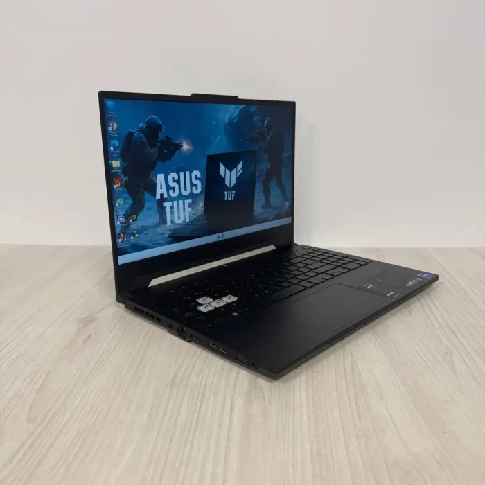 Ігровий ноутбук Asus TUF Dash F15 FX517ZM / 15.6" (1920x1080) IPS / Intel Core i7-12650H (10 (16) ядер по 3,5 - 4,7 ГГц) / 16 ГБ DDR5 / 512 ГБ SSD NVMe / nVidia GeForce RTX 3070, 8 ГБ GDDR6, 256-bit / WebCam б/в - зображення 4