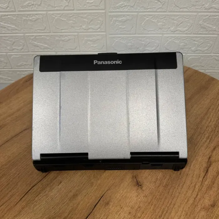 Захищений ноутбук Б-клас Panasonic Toughbook CF-53 / 14" (1366x768) TN / Intel Core i5-4300U (2 (4) ядра по 1.9 - 2.9 GHz) / 8 GB DDR3 / 256 GB SSD / Intel HD Graphics 4400 / DVD-ROM б/в - зображення 3