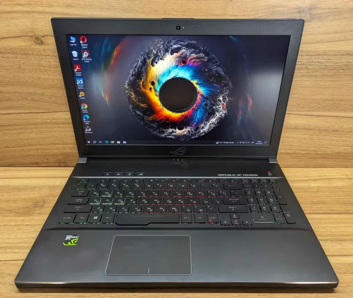 Ігровий ноутбук Asus Zephyrus GM501GS / 15.6" (1920x1080) IPS / Intel Core i7-8750H (6 (12) ядер по 2.2 - 4.1 GHz) / 32 GB DDR4 / 2000 GB SSD / nVidia GeForce GTX 1070, 8 GB GDDR5, 256-bit / WebCam / Windows 10 б/в - зображення 2