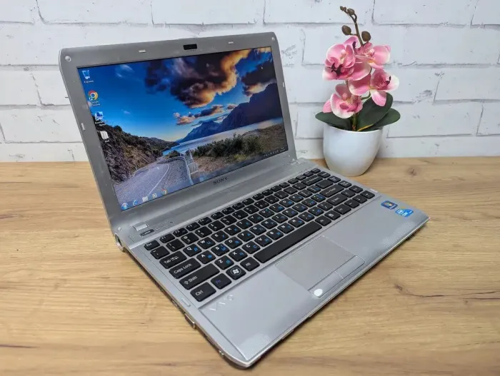 Ноутбук Б-клас Sony PCG-51211L / 14" (1366x768) TN / Intel Core i5-430M (2 (4) ядра по 2.26 - 2.53 GHz) / 8 GB DDR3 / 128 GB SSD / Intel HD Graphics / WebCam б/в - зображення 5