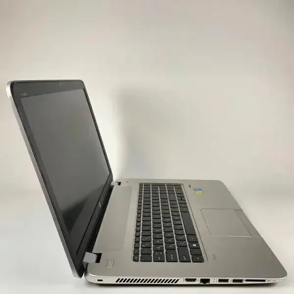 Ноутбук HP Envy 17 / 17.3" (1920x1080) TN / Intel Core i7-4700MQ (4 (8) ядра по 2.4 - 3.4 GHz) / 16 GB DDR3 / 256 GB SSD / nVidia GeForce GT 740M, 2 GB DDR3, 64-bit / WebCam / Fingerprint б/в - зображення 4