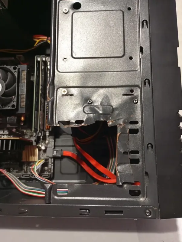 ПК Б-клас QUBE QB05M Tower / AMD Athlon X4 840 (4 ядра по 3.1 - 3.8 GHz) / 8 GB DDR3 / 500 GB HDD / AMD Radeon R7 240, 2 GB DDR3, 128-bit / 400W б/в - зображення 8