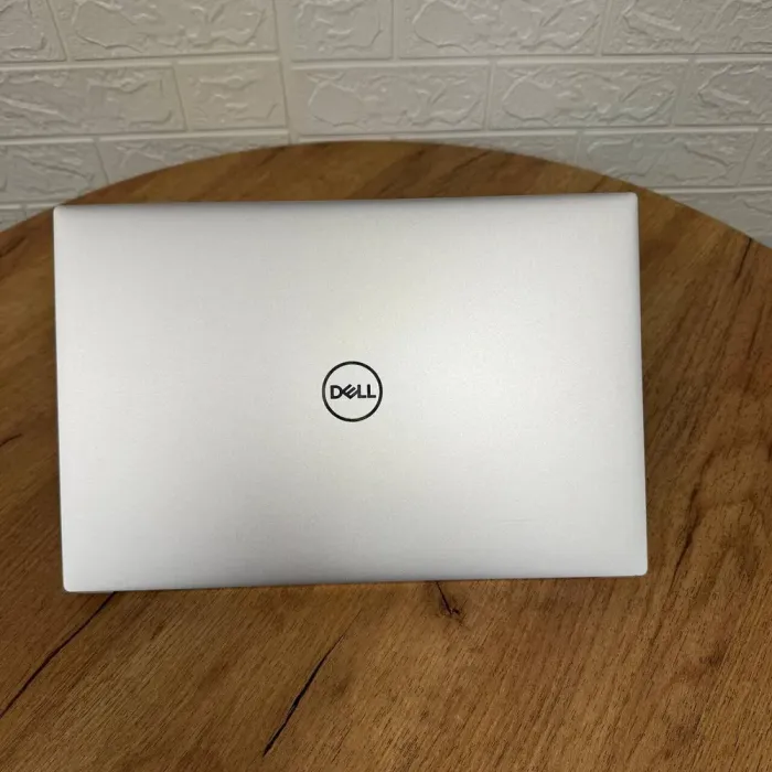 Ігровий ноутбук Dell XPS 15 9500 / 15.6" (1920x1200) IPS / Intel Core i7-10750H (6 (12) ядер по 2.6 - 5.0 GHz) / 16 GB DDR4 / 512 GB SSD / nVidia GeForce GTX 1650 Ti, 4 GB GDDR6, 128-bit / WebCam б/в - зображення 3