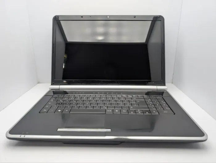 Ноутбук Packard Bell LJ65 / 17.3" (1600x900) TN / Intel Core 2 Duo P8600 (2 ядра по 2.4 GHz) / 6 GB DDR3 / 320 GB HDD / nVidia GeForce GT 130M, 1 GB GDDR3, 128-bit / WebCam / DVD-ROM б/в - зображення 3