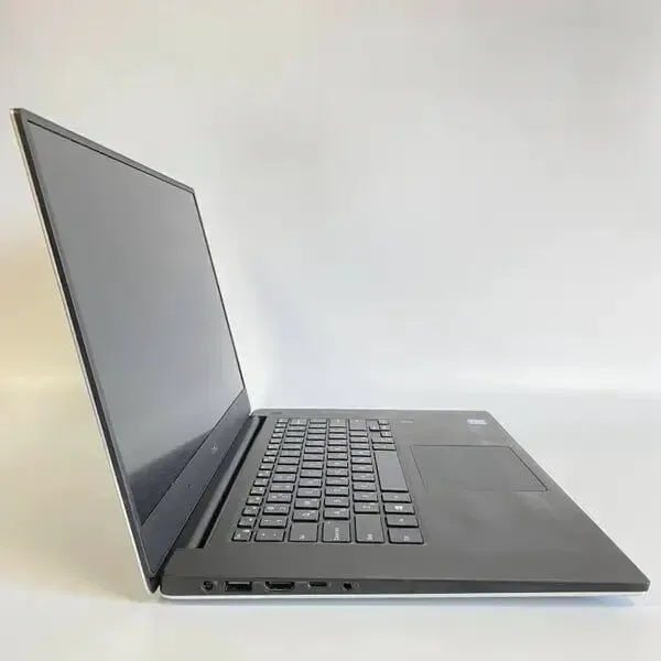 Ігровий ноутбук Б-клас Dell XPS 15 9560 / 15.6" (1920x1080) IPS / Intel Core i7-7700HQ (4 (8) ядра по 2.8 - 3.8 GHz) / 16 GB DDR4 / 512 GB SSD / nVidia Geforce GTX 1050, 4 GB GDDR5, 128-bit / WebCam / Fingerprint б/в - зображення 4
