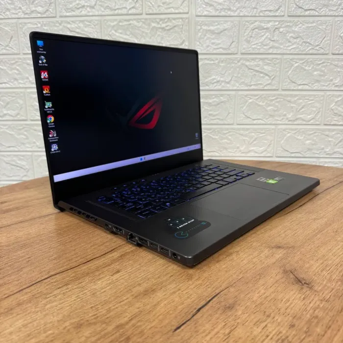 Ігровий ноутбук Б-клас Asus ROG Zephyrus G15 GA503QR / 15.6" (2560x1440) IPS / AMD Ryzen 9 5900HS (8 (16) ядер по 3.0 - 4.6 GHz) / 16 GB DDR4 / 1000 GB SSD / nVidia GeForce RTX 3070, 8 GB GDDR6, 256-bit б/в - зображення 4
