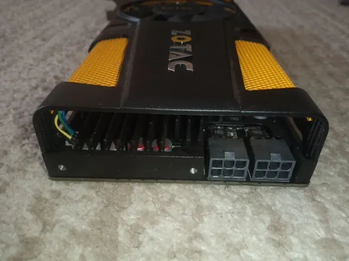 Дискретна відеокарта Zotac GeForce GTX 570, 1.28 GB GDDR5, 320-bit / 1x HDMI, 1x DisplayPort, 2x DVI б/в - зображення 5