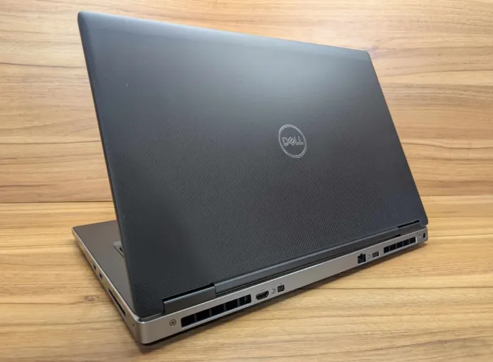 Мобільна робоча станція Dell Precision 7740 / 17.3" (1920x1080) IPS / Intel Core i7-9750H (6 (12) ядер по 2.6 - 4.5 GHz) / 64 GB DDR4 / 1000 GB SSD / nVidia Quadro RTX 4000, 8 GB GDDR6, 256-bit / WebCam / Windows 10 б/в - зображення 6