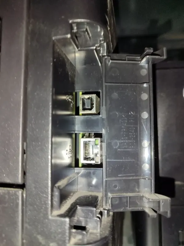 Принтер HP LaserJet Pro M401dne / Лазерний монохромний друк / 1200x1200 dpi / A4 / 35 стор/хв / USB 2.0, Ethernet / Дуплекс б/в - зображення 6