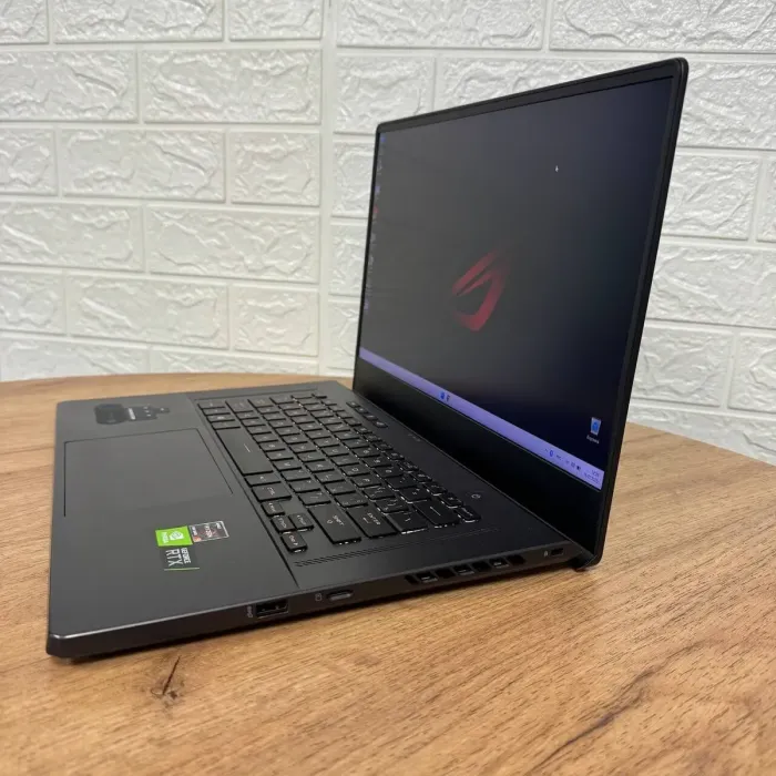Ігровий ноутбук Б-клас Asus ROG Zephyrus G15 GA503QR / 15.6" (2560x1440) IPS / AMD Ryzen 9 5900HS (8 (16) ядер по 3.0 - 4.6 GHz) / 16 GB DDR4 / 1000 GB SSD / nVidia GeForce RTX 3070, 8 GB GDDR6, 256-bit б/в - зображення 5