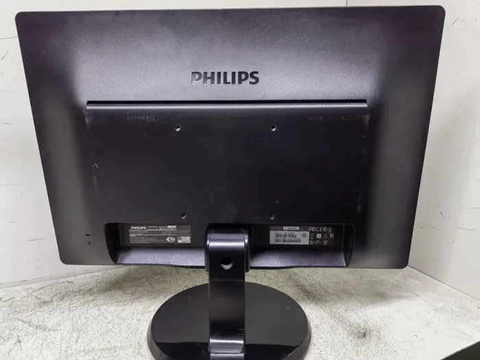 Монітор Б-клас Philips 190V4LSB/19" (1440x900) TN/DVI, VGA/VESA 100x100 + кабелі в комплекті б/в - зображення 3