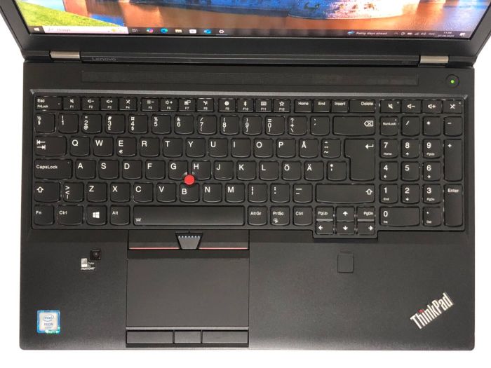 Мобільна робоча станція Lenovo ThinkPad P50 / 15,6" (3840x2160) IPS / Intel Xeon E3-1535M v5 (4 (8) ядра по 2,9 - 3,8 ГГц) / 16 ГБ DDR4 / 512 ГБ SSD / nVidia Quadro M2000M, 4 ГБ GDDR5, 128-біт / WebCam б/в - зображення 9