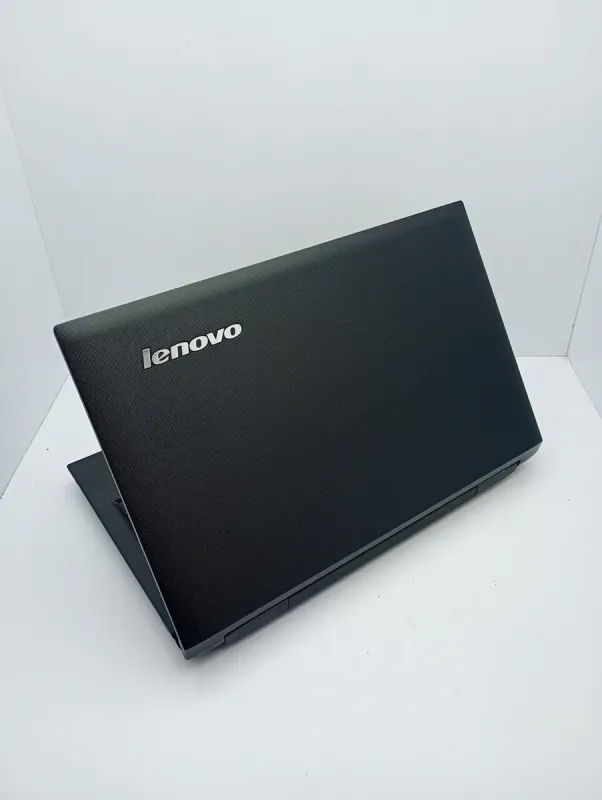 Ноутбук Lenovo B560 / 15.6" (1366x768) TN / Intel Core i3-370M (2 (4) ядра по 2.4 GHz) / 6 GB DDR3 / 320 GB HDD / Intel HD Graphics / NoWebCam б/в - зображення 7
