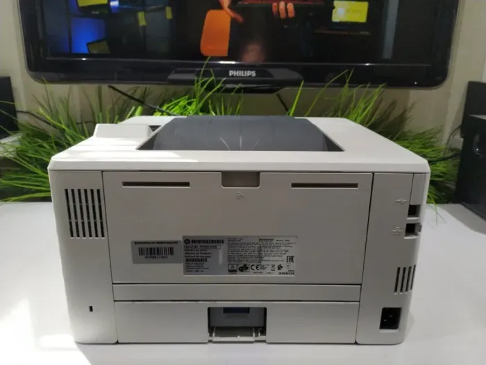 Принтер HP LaserJet Pro M404n / Лазерний монохромний друк / 1200x1200 dpi / A4 / 38 стор/хв / USB 2.0, Ethernet б/в - зображення 4