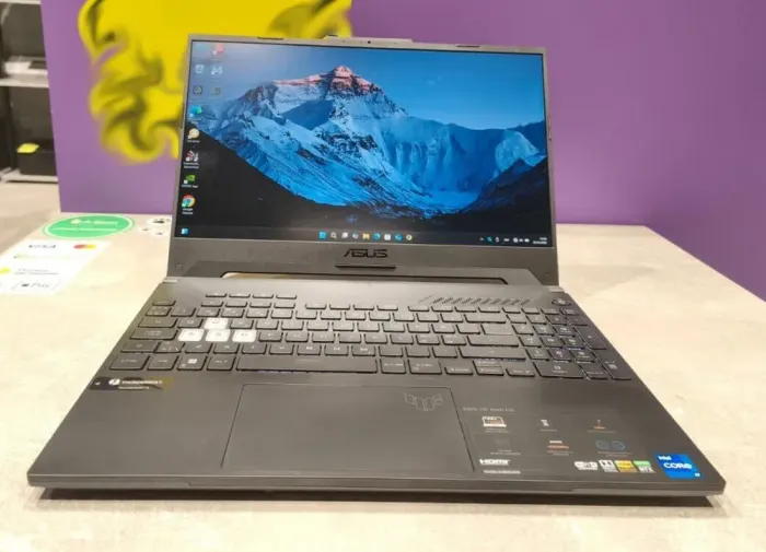 Ігровий ноутбук Asus TUF Dash F15 FX517ZM-HN003W / 15.6" (1920x1080) IPS / Intel Core i7-12650H (10 (16) ядер по 3.5 - 4.7 GHz) / 16 GB DDR4 / 1000 GB SSD / nVidia GeForce RTX 3060, 6 GB GDDR6, 192-bit / WebCam б/в - зображення 2