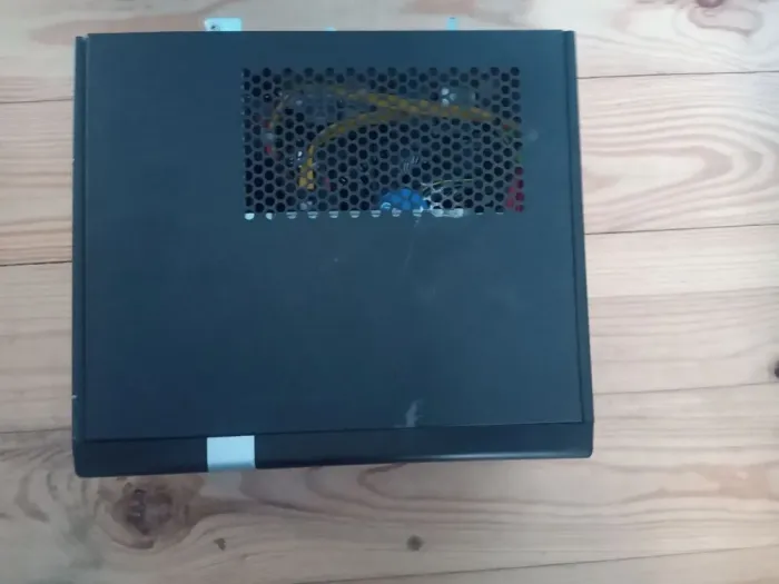 Неттоп Terra USFF / Intel Core i3-6100T (2(4) ядра по 3.2GHz) / 4GB DDR4 / 120GB SSD / Intel HD Graphics 530 / DVD-ROM б/в - зображення 3