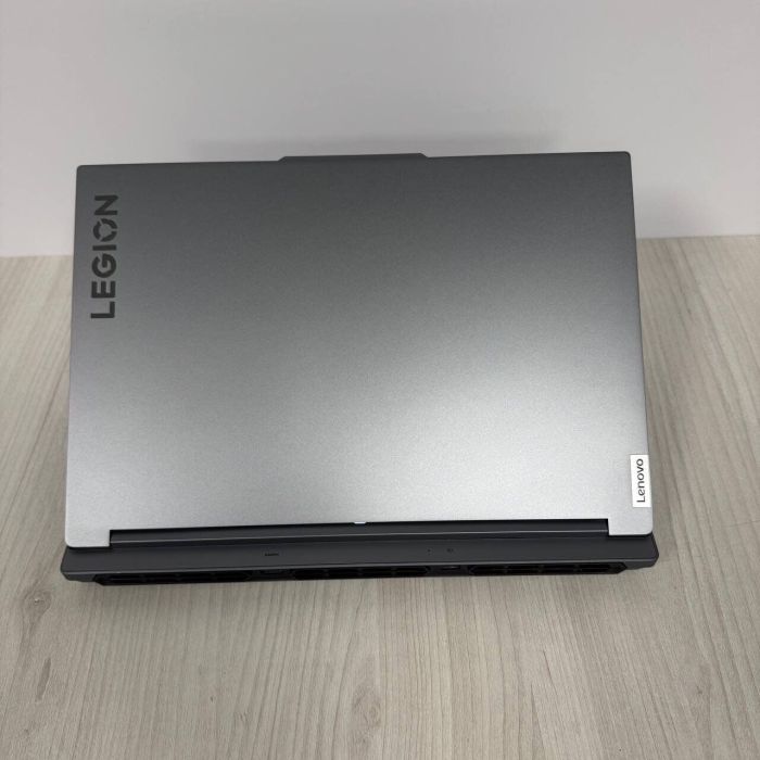 Ігровий ноутбук Б-клас Lenovo Legion 5 16IRX9 / 16" (2560x1600) IPS / Intel Core i7-14700HX (20 (28) ядер по 1.5 - 5.5 GHz) / 16 GB DDR5 / 512 GB SSD NVMe / nVidia GeForce RTX 4070, 8 GB GDDR6, 128-bit / WebCam б/в - зображення 3