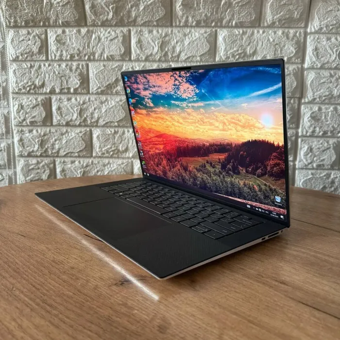 Ігровий ноутбук Б-клас Dell XPS 15 9500 / 15.6" (1920x1080) IPS / Intel Core i7-10750H (6 (12) ядер по 2.6 - 5.0 GHz) / 12 GB DDR4 / 512 GB SSD / nVidia GeForce GTX 1650 Ti, 4 GB GDDR6, 128-bit / WebCam б/в - зображення 5