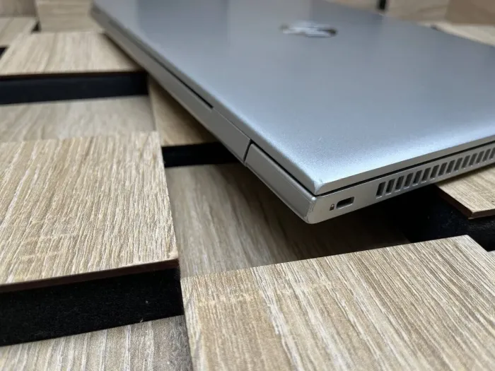 Ноутбук Б-клас HP Probook 640 G4 / 14" (1366x768) TN / Intel Core i5-7300U (2 (4) ядра по 2.6 - 3.5 GHz) / 8 GB DDR4 / 256 GB SSD / Intel HD Graphics 620 / WebCam / Fingerprint / HDMI б/в - зображення 11