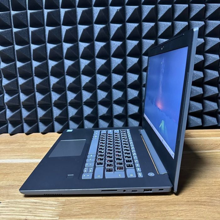 Ноутбук Lenovo V330-14IKB 81B0 / 14" (1920x1080) IPS / Intel Core i5-8250U (4 (8) ядра по 1.6 - 3.4 GHz) / 8 GB DDR4 / 256 GB SSD / Intel UHD Graphics 620 / WebCam б/в - изображение 4