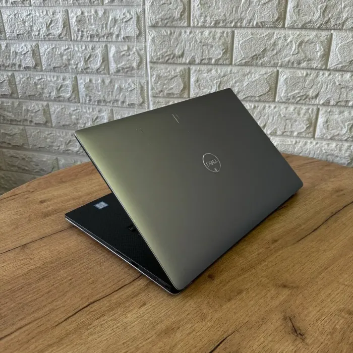 Мобільна робоча станція Б-клас Dell Precision 5540 / 15.6" (3840x2160) IPS / Intel Core i7-9850H (6 (12) ядер по 2.6 - 4.6 GHz) / 16 GB DDR4 / 512 GB SSD / nVidia Quadro T2000, 4 GB GDDR5, 128-bit / WebCam б/в - зображення 6