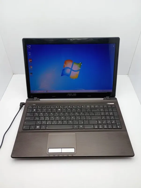 Ноутбук Asus K53/15.6" (1366x768) TN/AMD E-450 (2 ядра по 1.65 GHz)/6 GB DDR3/120 GB SSD/AMD Radeon HD 6320 Graphics/WebCam/АКБ не тримає б/в - зображення 7