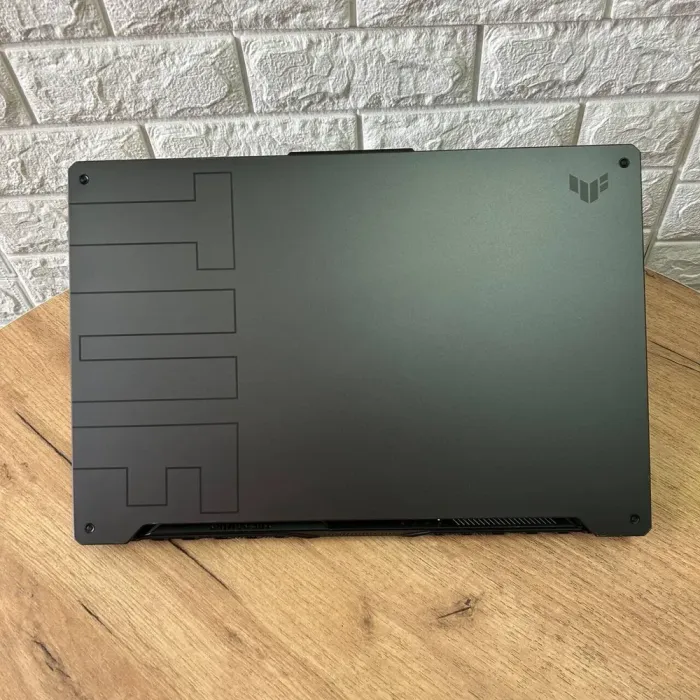 Ігровий ноутбук Asus TUF F17 FX706HE / 17.3" (1920x1080) IPS / Intel Core i5-11260H (6 (12) ядер по 2.6 - 4.4 GHz) / 16 GB DDR4 / 512 GB SSD / nVidia GeForce RTX 3050 Ti, 4 GB GDDR6, 128-bit / WebCam б/в - зображення 3