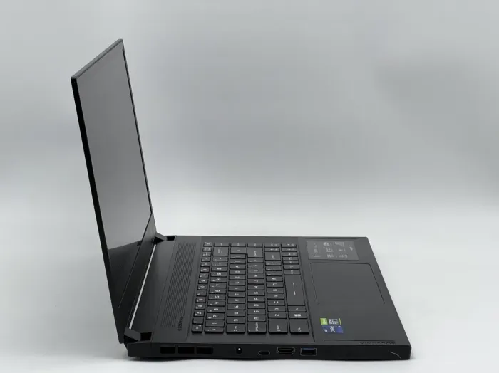 Ігровий ноутбук Б-класу MSI GS66 Stealth 11UH-618US / 15,6" (1920x1080) IPS / Intel Core i9-11900H (8 (16) ядер по 2,5 - 4,9 ГГц) / 32 ГБ DDR4 / 960 ГБ SSD / nVidia GeForce RTX 3080, 16 ГБ GDDR6, 256-біт / Веб-камера б/в - зображення 3