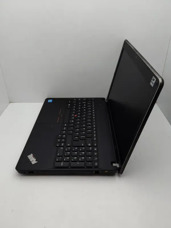 Ноутбук Lenovo ThinkPad E530 / 15.6" (1366x768) TN / Intel Core i5-3210M (2 (4) ядра по 2.5 - 3.1 GHz) / 6 GB DDR3 / 320 GB HDD / Intel HD Graphics 4000 / WebCam б/в - зображення 6