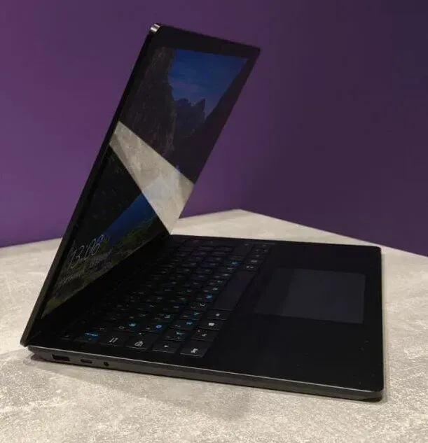 Ультрабук Microsoft Surface Laptop 3 1868 / 13.5" (2256x1504) IPS Touch / Intel Core i7-1065G7 (4 (8) ядра по 1.3 - 3.9 GHz) / 16 GB DDR4 / 240 GB SSD / Intel Iris Plus Graphics / WebCam б/в - зображення 4