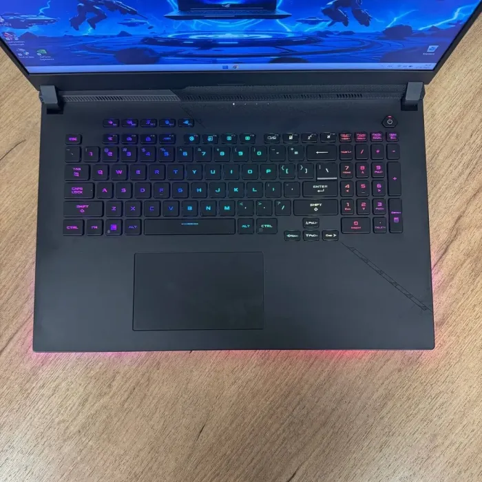 Ігровий ноутбук Asus ROG Strix SCAR G733PY / 17.3" (2560x1440) IPS / AMD Ryzen 9 7945HX (16 (32) ядер по 2.5 - 5.4 GHz) / 32 GB DDR5 / 1000 GB SSD NVMe / nVidia GeForce RTX 4090, 16 GB GDDR6, 256-bit / WebCam б/в - зображення 7