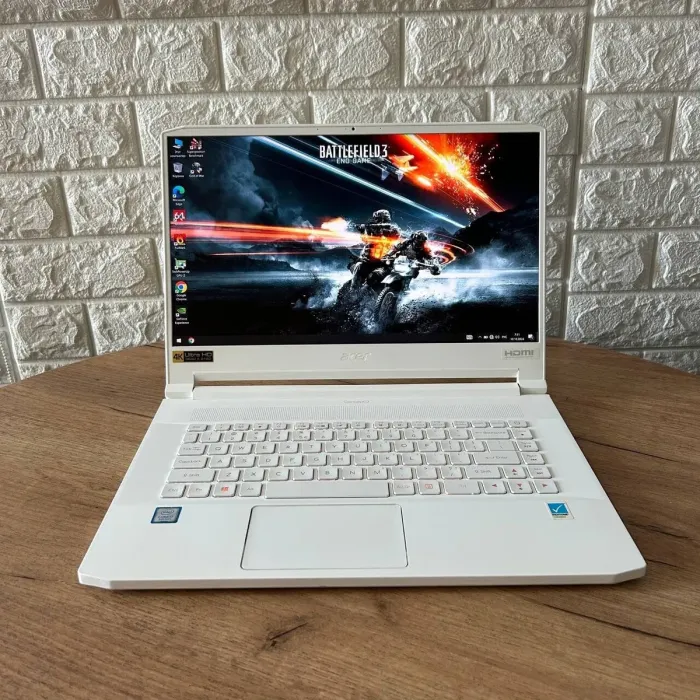 Ігровий ноутбук Acer ConceptD CN715-71 / 15.6" (3840x2160) IPS / Intel Core i7-9750H (6 (12) ядер по 2.6 - 4.5 GHz) / 16 GB DDR4 / 1000 GB SSD / nVidia GeForce RTX 2060, 6 GB GDDR6, 192-bit / WebCam б/в - зображення 2